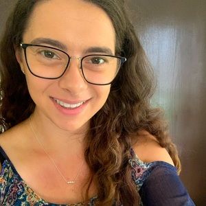 Meet your Posher, Anna